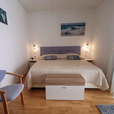 Guesthouse Apartment Bozica Μπολ Εξωτερικό φωτογραφία