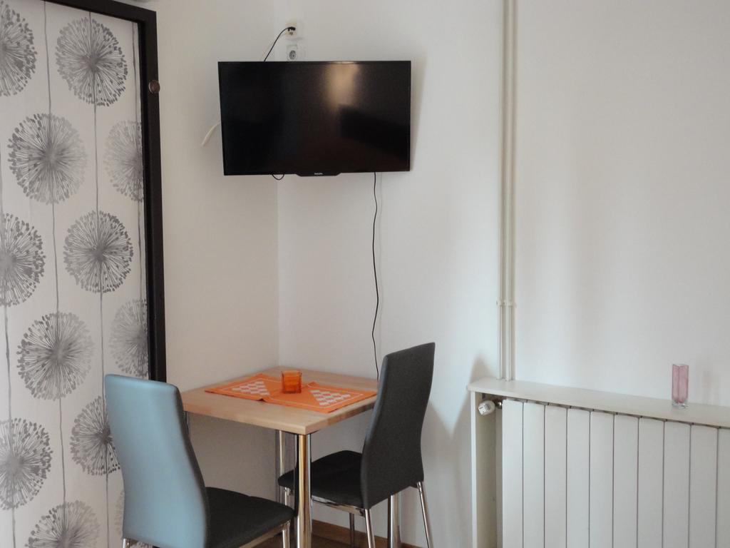 Guesthouse Apartment Bozica Μπολ Δωμάτιο φωτογραφία