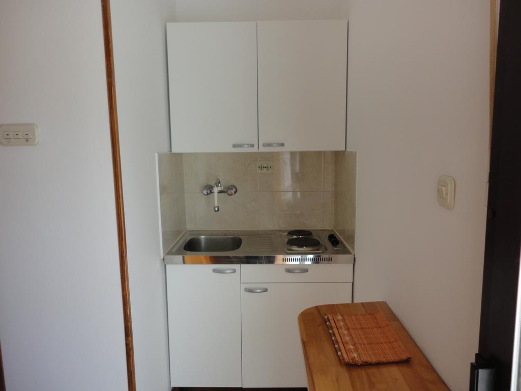 Guesthouse Apartment Bozica Μπολ Δωμάτιο φωτογραφία